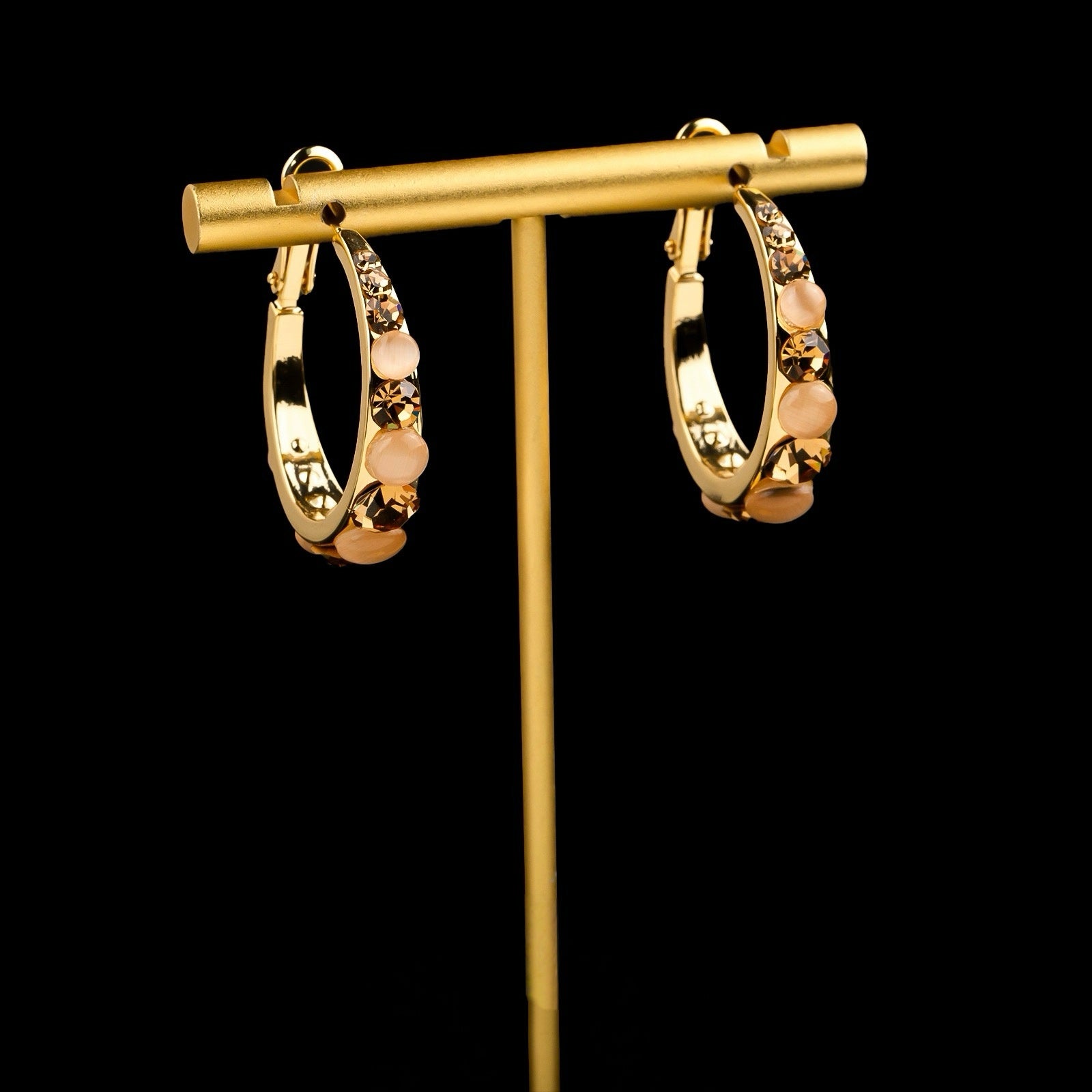 Ladies' earrings plated with 14k gold circles