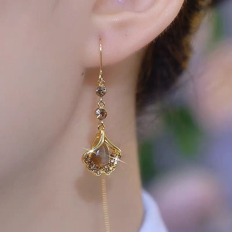 14k Gold-Plated Elegant Ginkgo Leaf Earrings