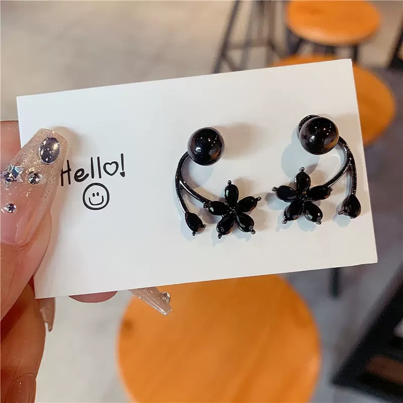 14K gold elegant black flower women's earrings