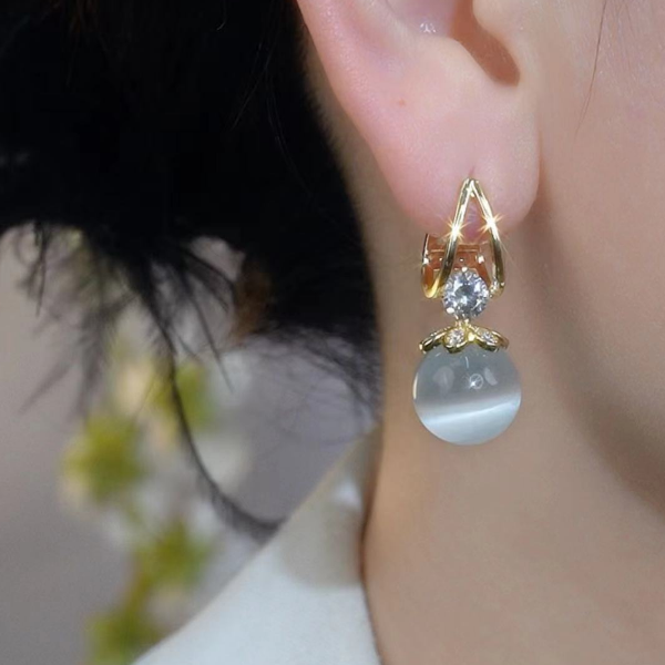 14k Gold Plated Fashion White Moonlight