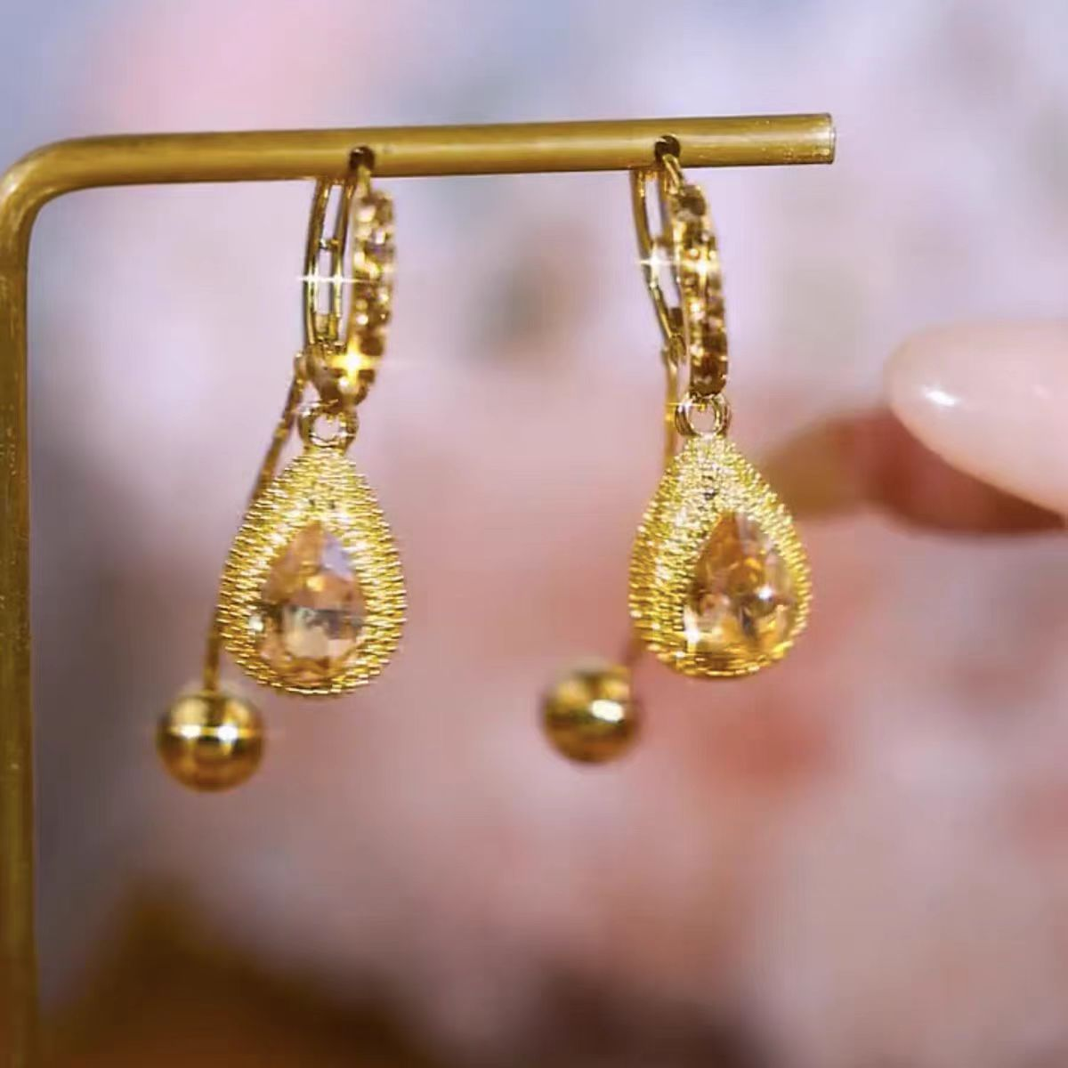 14k Gold-Plated Elegant Nostalgia Earrings